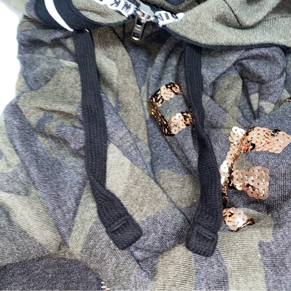 NWOT VS Pink Camo Hoodie with Rose Gold Sequins - Picture 16 of 16